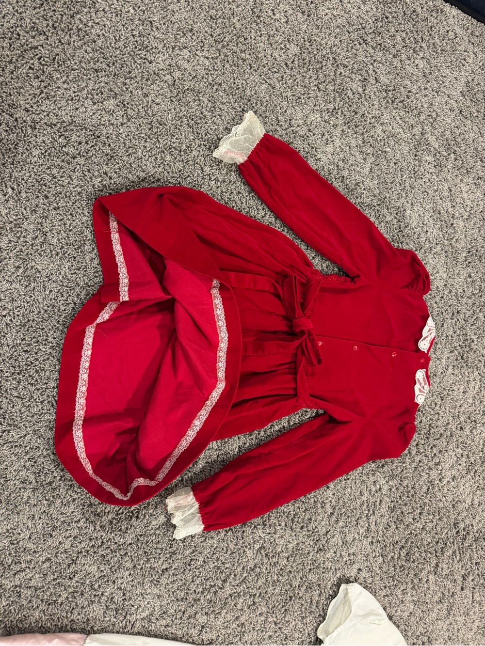 Vintage Polly Flinders Girls Red Velvet Dress with Lace Collar and embroidey - Picture 8 of 8